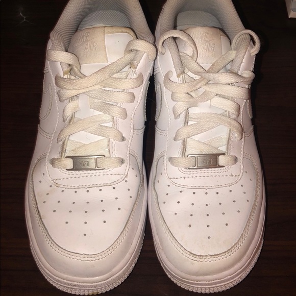 poshmark air force 1